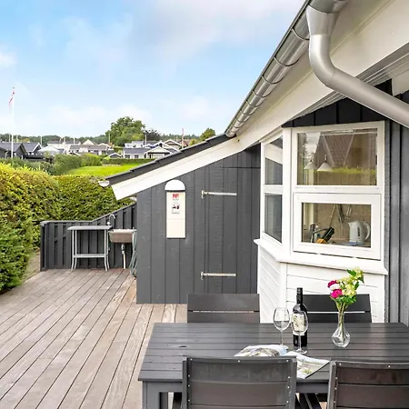 Beautiful Home In Bjert With Kitchen 펜션
