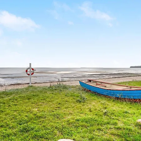 Bjert 45 * Binderup Strand