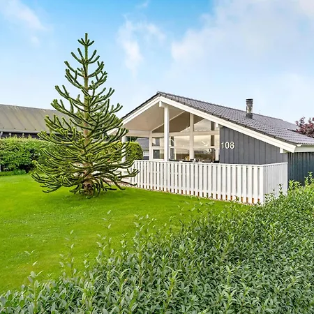 Beautiful In Bjert With Kitchen Tatil Evi Sønder Bjert